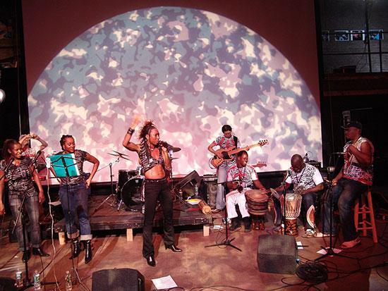 Wunmi Full Stage View